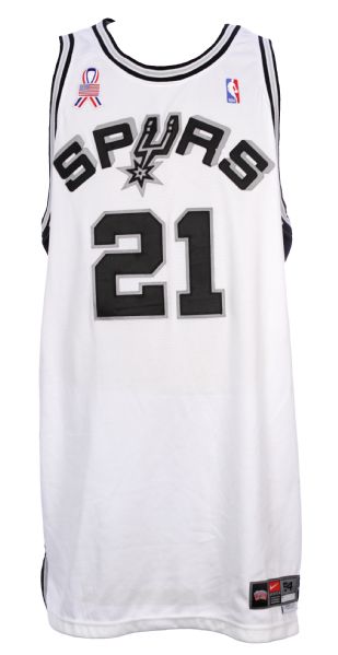 2001-02 Tim Duncan San Antonio Spurs Game Worn Home Jersey (MEARS LOA)