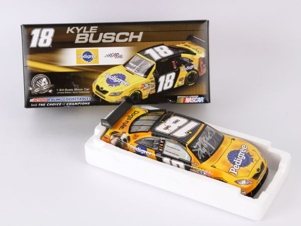 2008 Kyle Busch Pedigree 1:24 Nascar Car MIB
