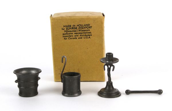 1920s circa Accoutrement Collections Given to Guests of Pabst Mansion w/ Original Box
