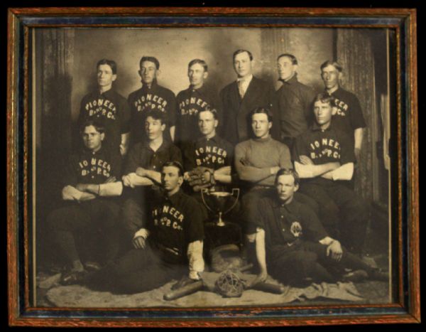 1910s circa Pioneer B And P Co. Baseball 8" x 10" Framed Team Photo 