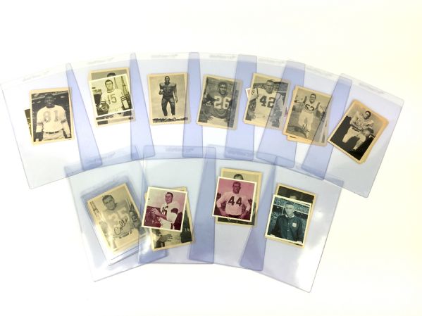 1961 Fleer Wallets Hand Cut Football Card Grouping (57)