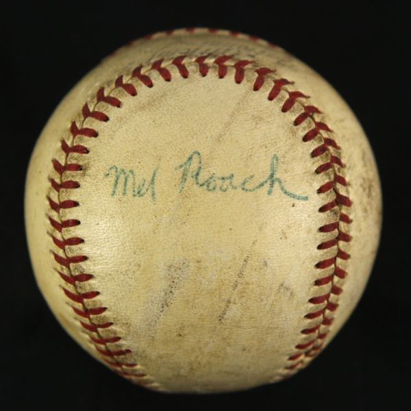 1957-62 Rare Single Signed Mel Roach Milwaukee Braves/Cubs/Phillies Signed ONL Giles Game Used Baseball (MEARS LOA/JSA)