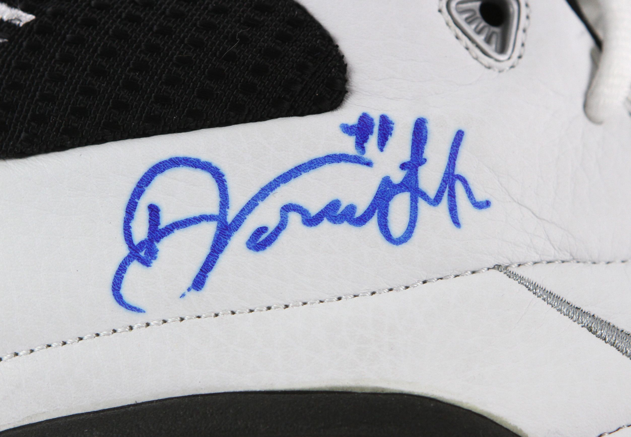 Lot Detail - 2009-10 Dirk Nowitzki Dallas Mavericks Game-Used &  Dual-Autographed Shoes