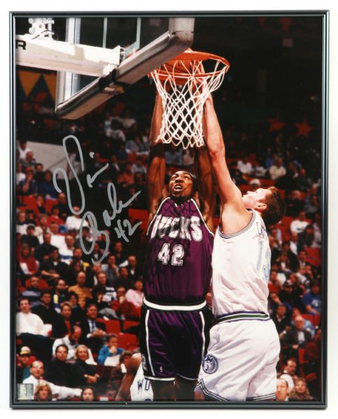 1993-97 Vin Baker Milwaukee Bucks Signed 16" x 21" Framed Photo (JSA)