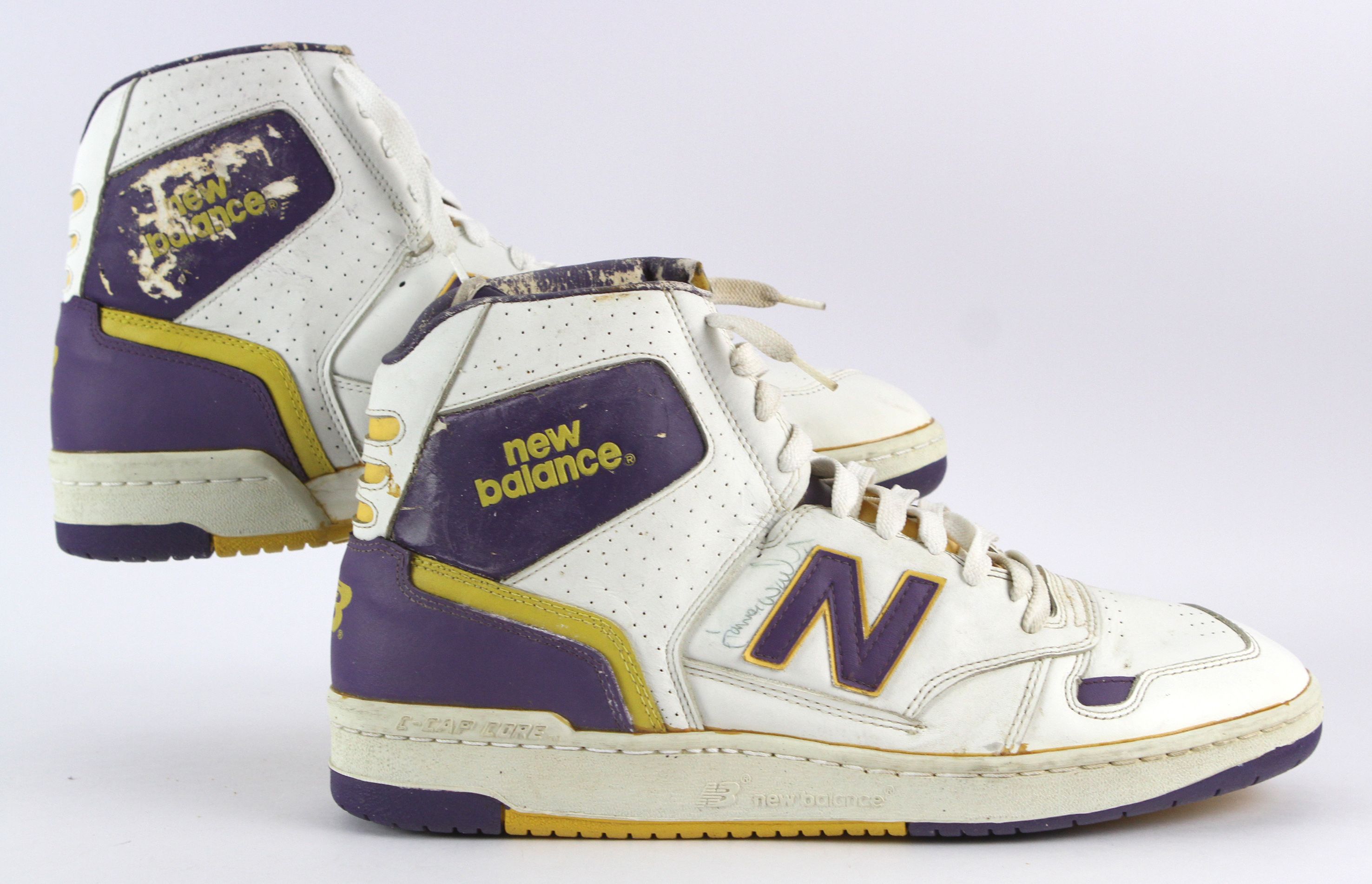 james worthy new balance basketball shoes