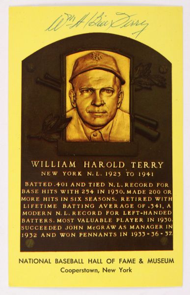 1980s Bill Terry New York Giants 3.5x5.5 Gold HOF Plaque Postcard (MEARS Auction/JSA LOA)