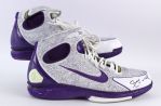 2004-05 Kobe Bryant Los Angeles Lakers Signed Game Worn Nike Sneakers (MEARS LOA/Ballboy LOA)