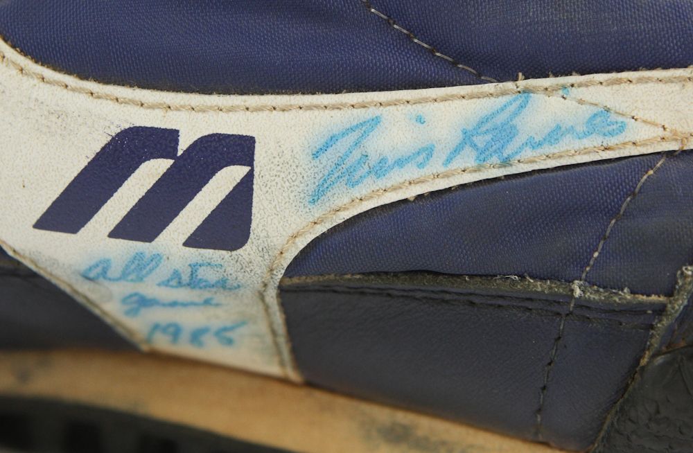 Mizuno montreal deals