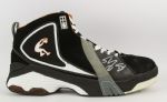 2009 Shaquille ONeal Phoenix Suns Dunkman Game Worn Shoe (MEARS LOA/JSA) "Style Matched"