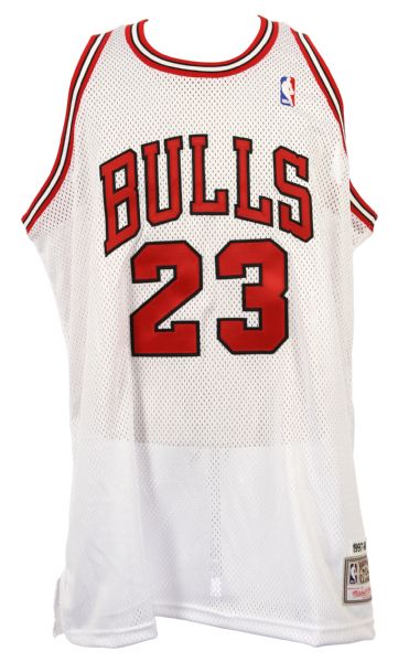 1997-98 Michael Jordan Chicago Bulls Signed Mitchell & Ness Jersey (Upper Deck Hologram)
