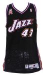2001-02 Andrei Kirilenko Utah Jazz Game Worn Road Jersey (MEARS LOA)