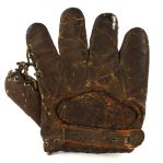 1920s Babe Ruth New York Yankees Player Endorsed AJ Reach Fielders Mitt
