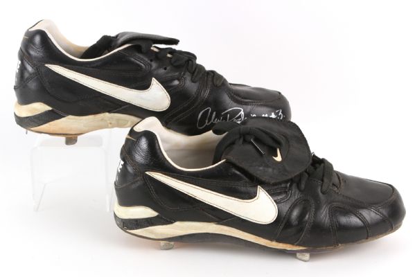 1994-95 Alex Rodriguez Seattle Mariners Signed Game Worn Nike Cleats (MEARS LOA/JSA)