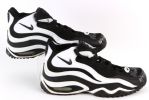 1999 Wade Boggs Tampa Bay Devil Rays Signed Game Worn Nike Turf Shoes (MEARS LOA/JSA)
