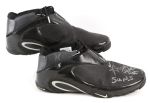 2002-03 Anfernee Hardaway Phoenix Suns Signed Game Worn Nike Sneakers (MEARS LOA/JSA)
