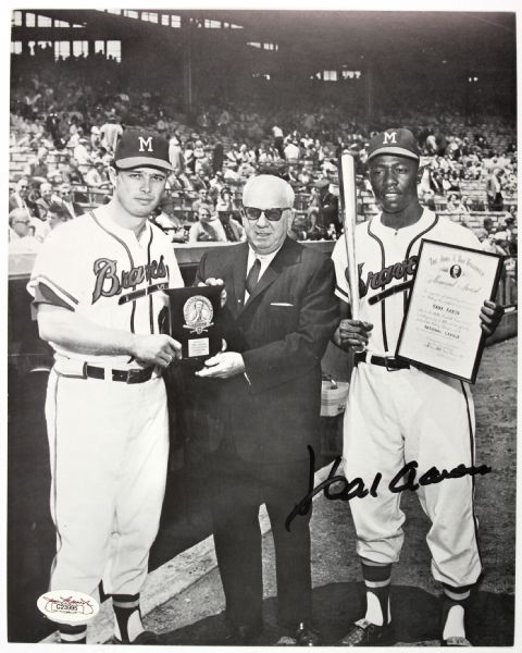 1990s Hank Aaron Milwaukee Braves Signed 8" x 10" Photo *JSA*