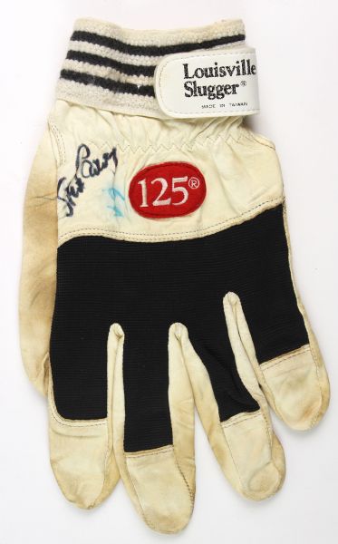 1980s Steve Garvey Los Angeles Dodgers Signed Game Worn Batting Glove (MEARS LOA/JSA)