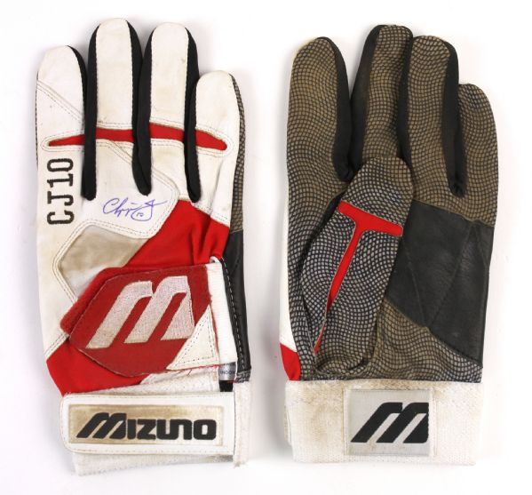 2000s Chipper Jones Atlanta Braves Signed Game Worn Batting Gloves (MEARS LOA/JSA)