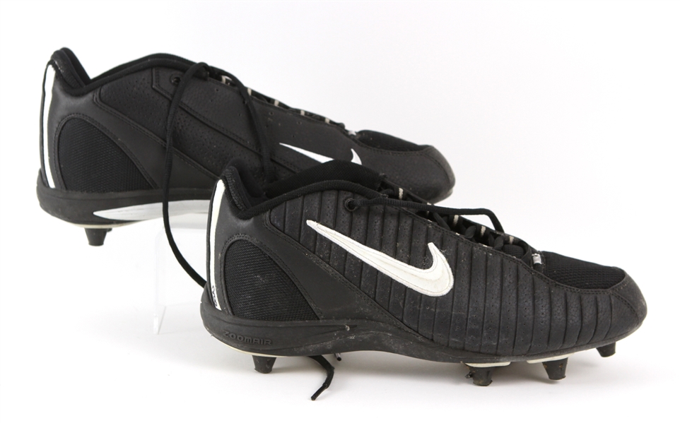 2001 Curtis Martin New England Patriots Practice Worn Nike Cleats (MEARS LOA)