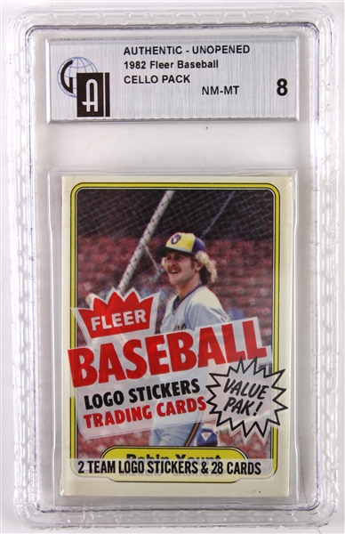 1982 Slabbed Fleer Baseball Card Cello Pack w/ Robin Yount Top Card (GAI 8)
