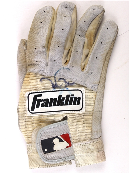2001 Mark McGwire St. Louis Cardinals Signed Game Worn Batting Glove (MEARS LOA)