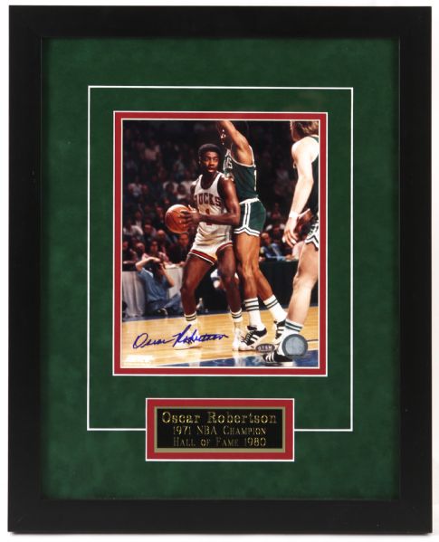 2000s Oscar Robertson Milwaukee Bucks Signed 16" x 20" Framed Display (JSA)