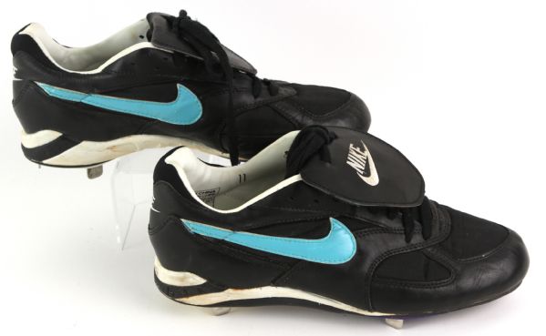 1995-96 Andre Dawson Florida Marlins Signed Game Worn Nike Cleats (MEARS LOA/JSA)