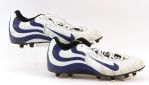 2001-02 Don Davis St. Louis Rams Game Worn Nike Cleats  (MEARS LOA)