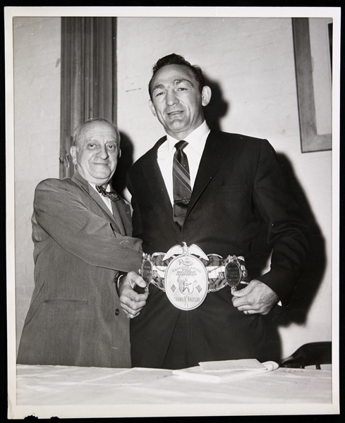 1957 Carmen Basilio 8" x 10" Ring Magazine Heavyweight Title B/W Photo 