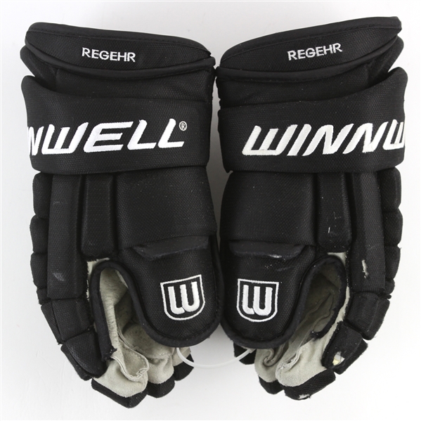 2012-15 Robyn Regehr Los Angeles Kings Game Worn Winnwell Gloves (MEARS LOA)