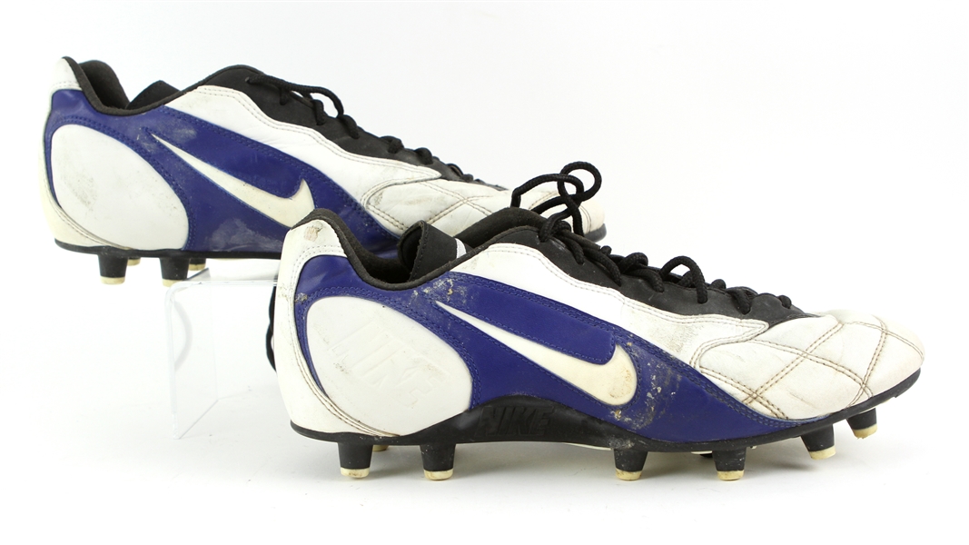 1998 Eddie Kennison St. Louis Rams Game Worn Nike Cleats (MEARS LOA)
