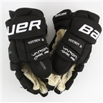 2011 Slava Voynov Los Angeles Kings Game Worn Bauer Gloves (MEARS LOA)
