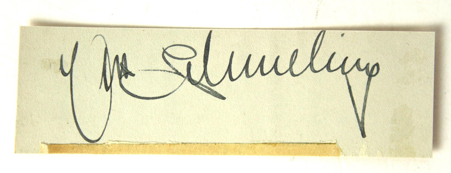 1930s Max Schmeling World Heavyweight Champion Boxer Signed Cut (JSA)