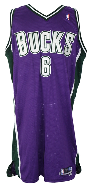 2005-06 Andrew Bogut Milwaukee Bucks Signed Game Worn Road Jersey (MEARS LOA/JSA)
