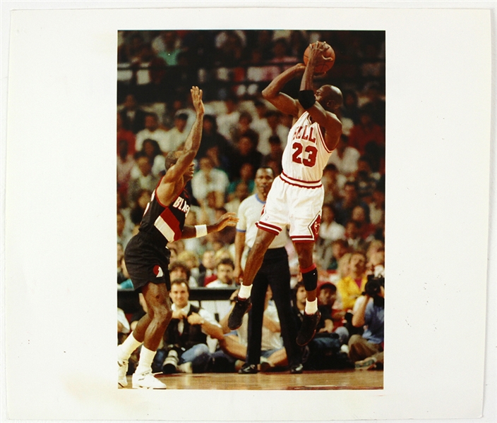 1992 Michael Jordan Clyde Drexler Bulls/Blazers Original 8.5" x 10" Photograph