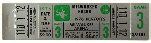 1976 Milwaukee Bucks MECCA Arena Playoff Ticket Booklet w/ 12 Unused Tickets 