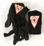 1980-88 circa Eddie Murray Baltimore Orioles Batting Glove and Wristband (MEARS LOA)