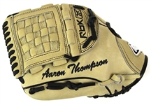 2010 Aaron Thompson Washington Nationals Closed Web Reebok Fielders Mitt (MEARS LOA)