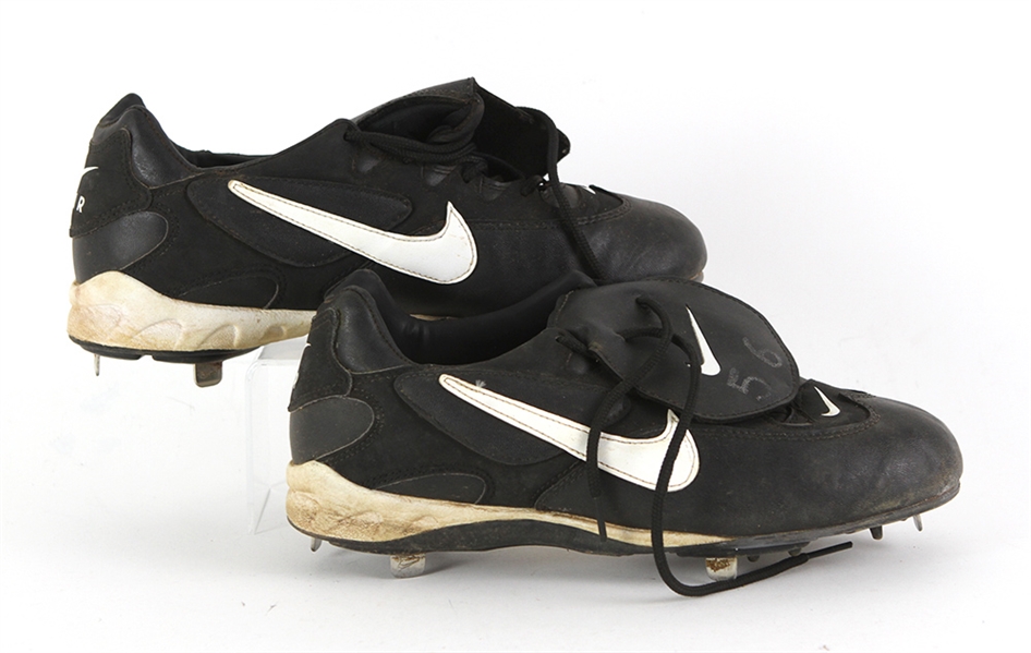 1997-98 Brian McRae New York Mets Game Worn Nike Cleats (MEARS LOA)