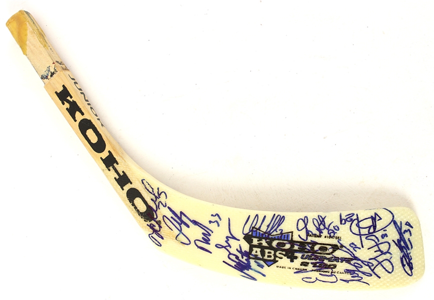 1995-96 Chicago Blackhawks Signed Stick Blade w/ 22 Signatures Including Chris Chelios, Jeremy Roenick, Ed Belfour & More (JSA)