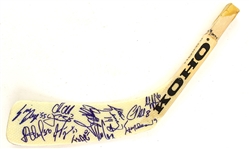 1995-96 Chicago Blackhawks Signed Stick Blade w/ 22 Signatures Including Chris Chelios, Jeremy Roenick, Ed Belfour & More (JSA)