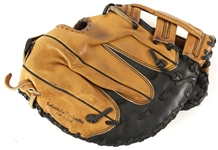 2006 Daryle Ward Washington Nationals Game Used Rawlings First Baseman's Mitt (MEARS LOA)