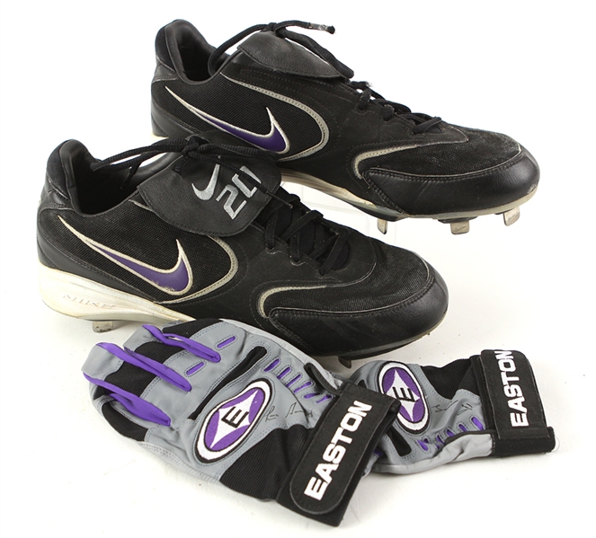 2004 Luis Gonzalez Arizona Diamondbacks Game Worn Nike Cleats & Easton Batting Gloves (MEARS LOA)