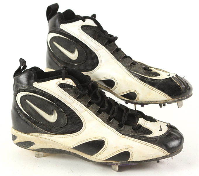 1996 Ray Durham Chicago White Sox Game Worn Nike Cleats (MEARS LOA)