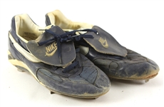 1997 John Olerud New York Mets Game Worn Nike Cleats (MEARS LOA)