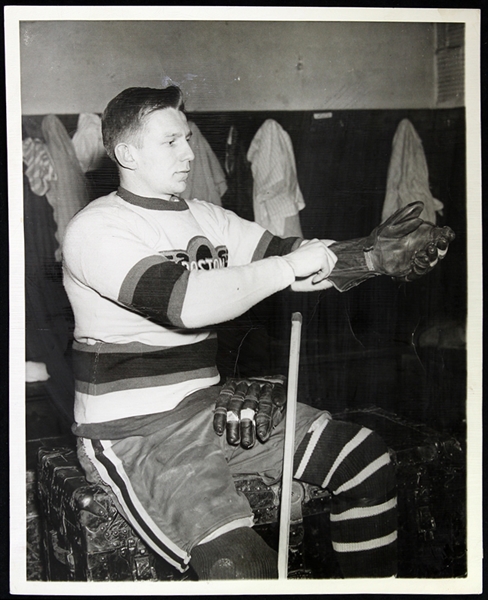 1943 Jim Edgeworth Boston Olympics 8" x 10" Original Photo