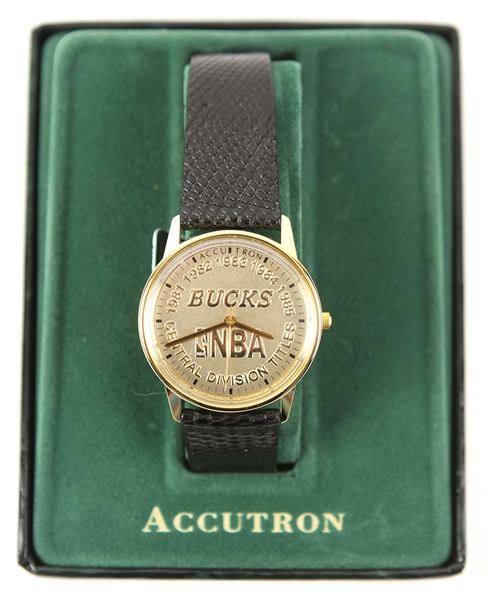 1981-85 Milwaukee Bucks Central Division Champs Accutron Watch w/ Original Box