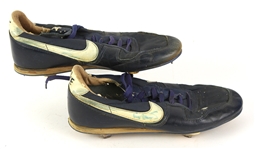 1986-88 Darryl Strawberry New York Mets Signed Game Worn Nike Cleats (MEARS LOA/JSA)