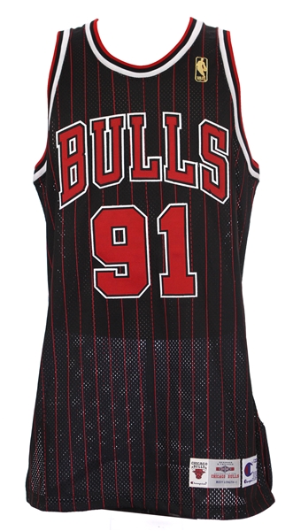 1996-97 Dennis Rodman Chicago Bulls Signed Alternate Jersey (MEARS LOA/JSA)