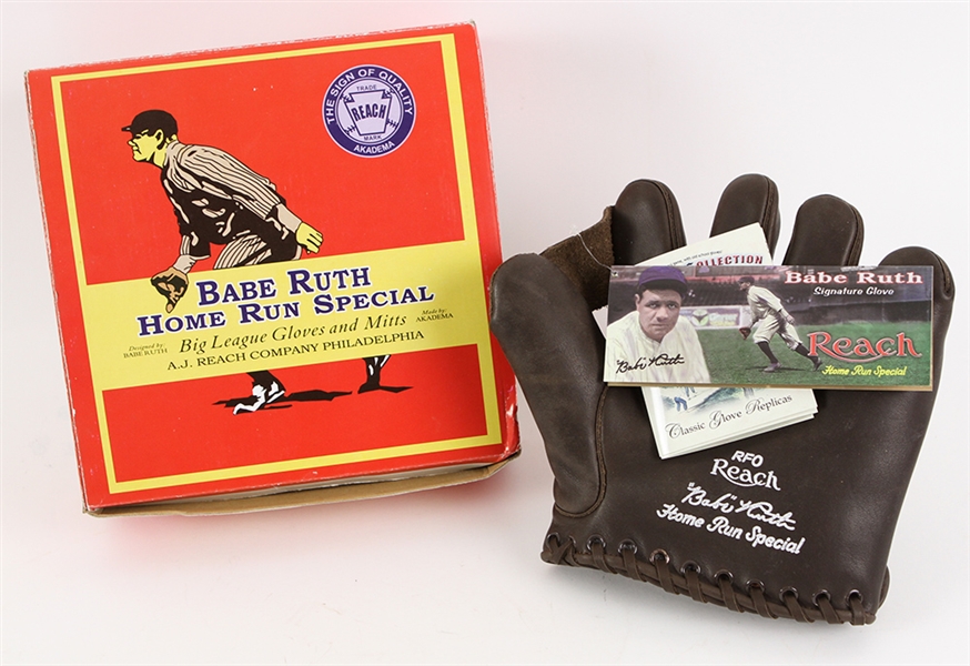 2007 Babe Ruth New York Yankees High Quality Replica Reach Home Run Special Player Endorsed Fielders Mitt w/ Box